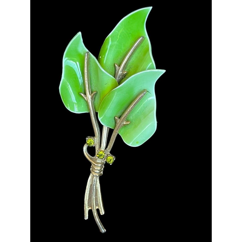 VINTAGE GREEN ENAMEL Brooch Pin GREEN RHINESTONES GOLD TONE THREE LEAF